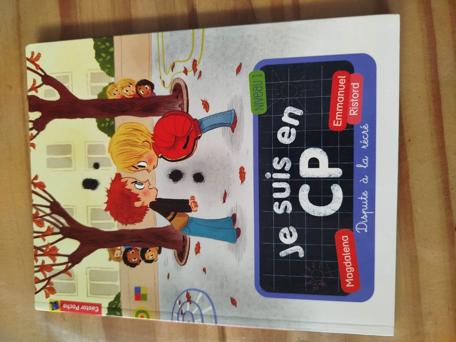 Je suis en cp dispute à la récré